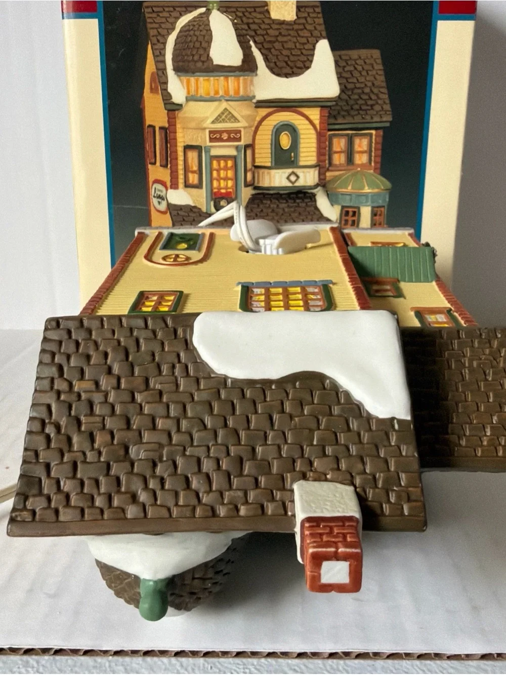 New Lemax Caddington Christmas Village Conover’s Lamps 1999